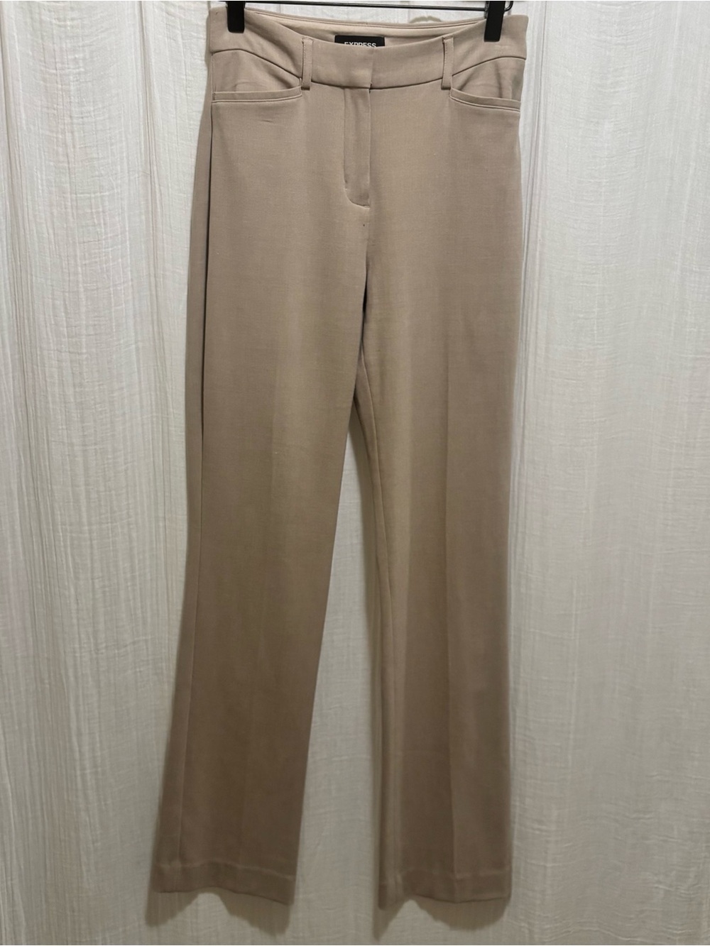 Express Women’s Beige High Rise Bootcut Flat Front Stretch Dress Pants size 2